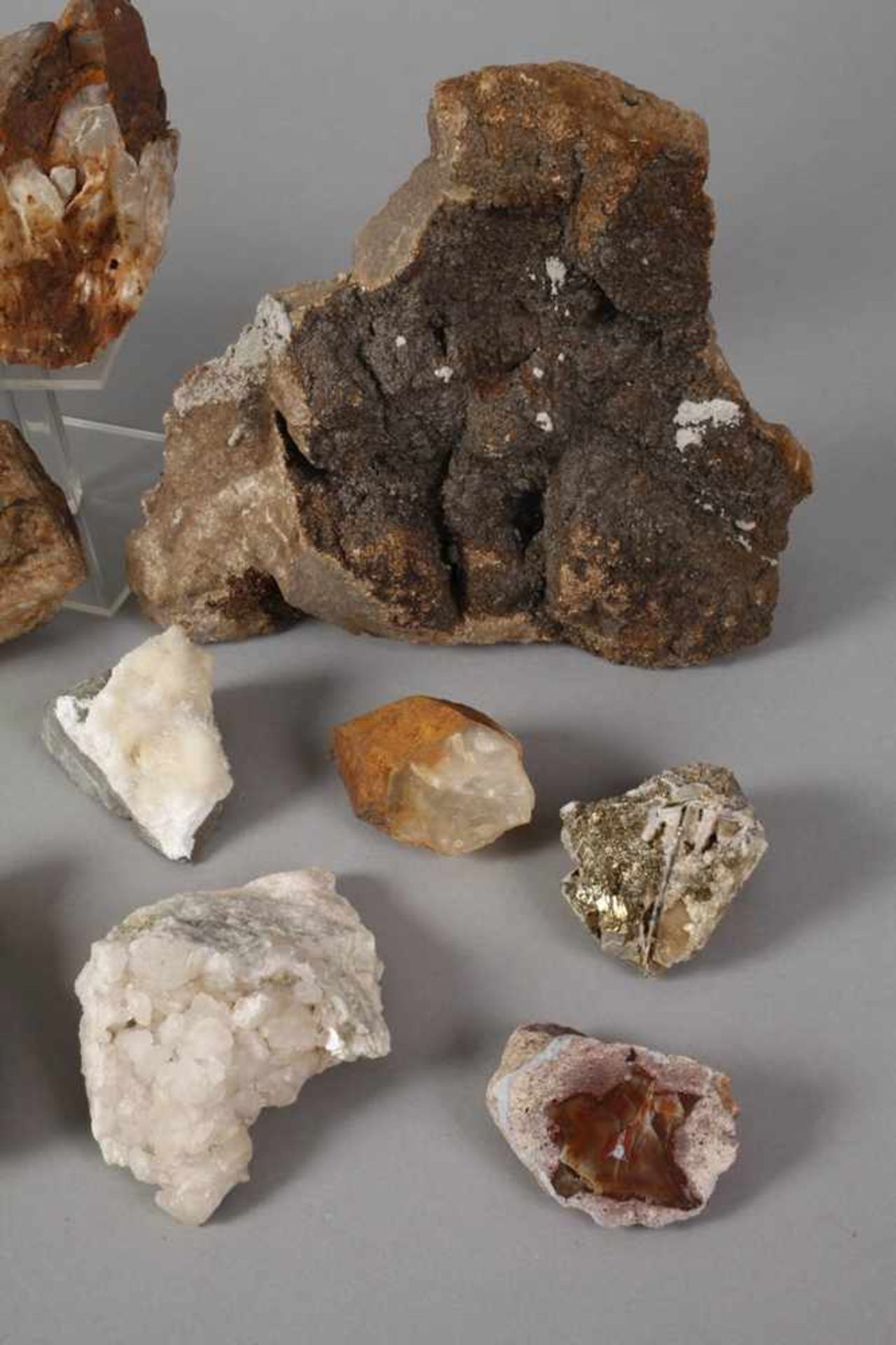 Sammlung Mineralien aus dem Erzgebirgeverschiedene Fundorte, teils Neufunde, vorhanden sind unter - Bild 2 aus 4