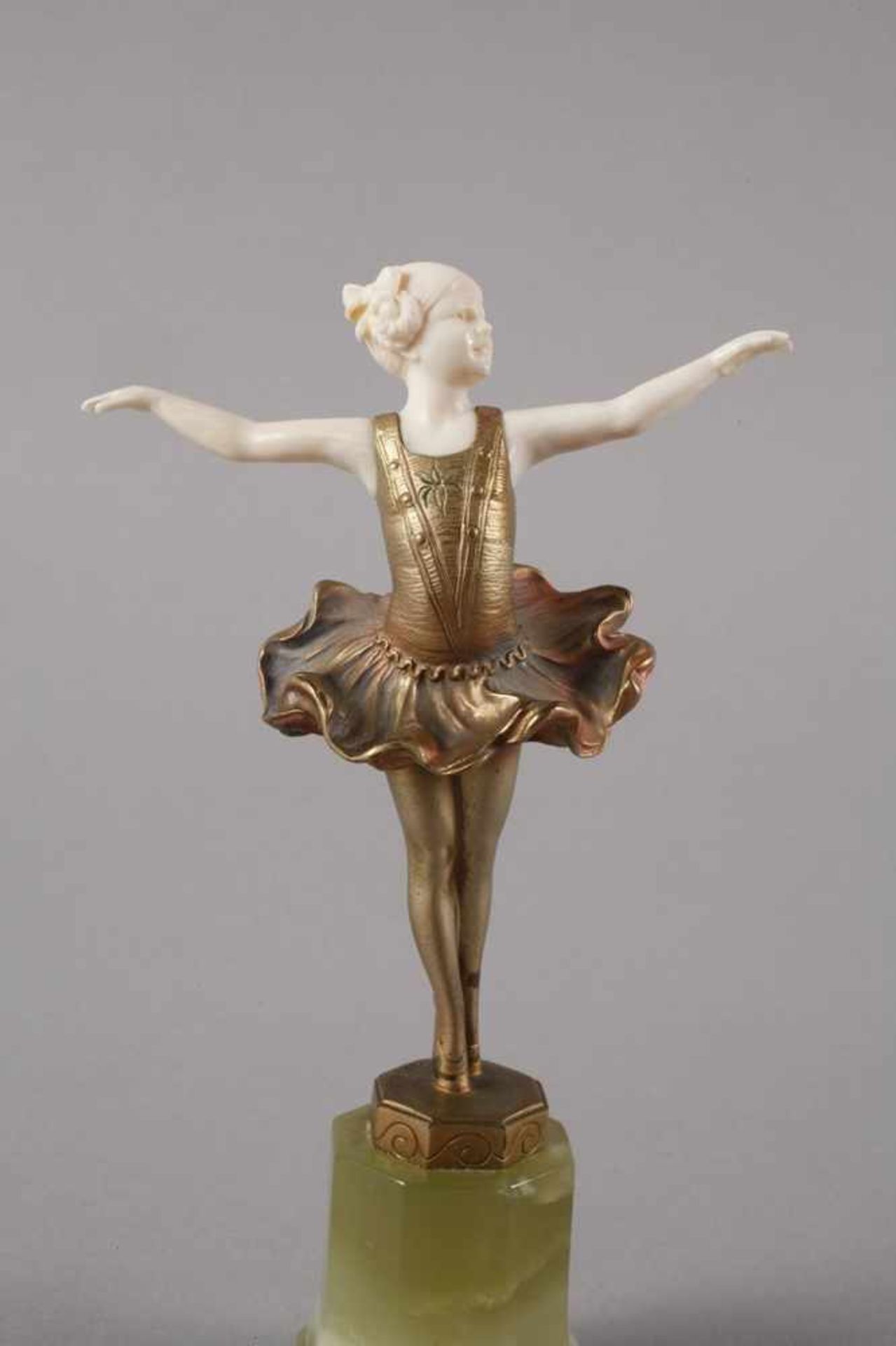 Ferdinand Preiss, Chryselephantin Ballerina1925, Erbach, signiert, Bronze golden und nuanciert - Bild 2 aus 5