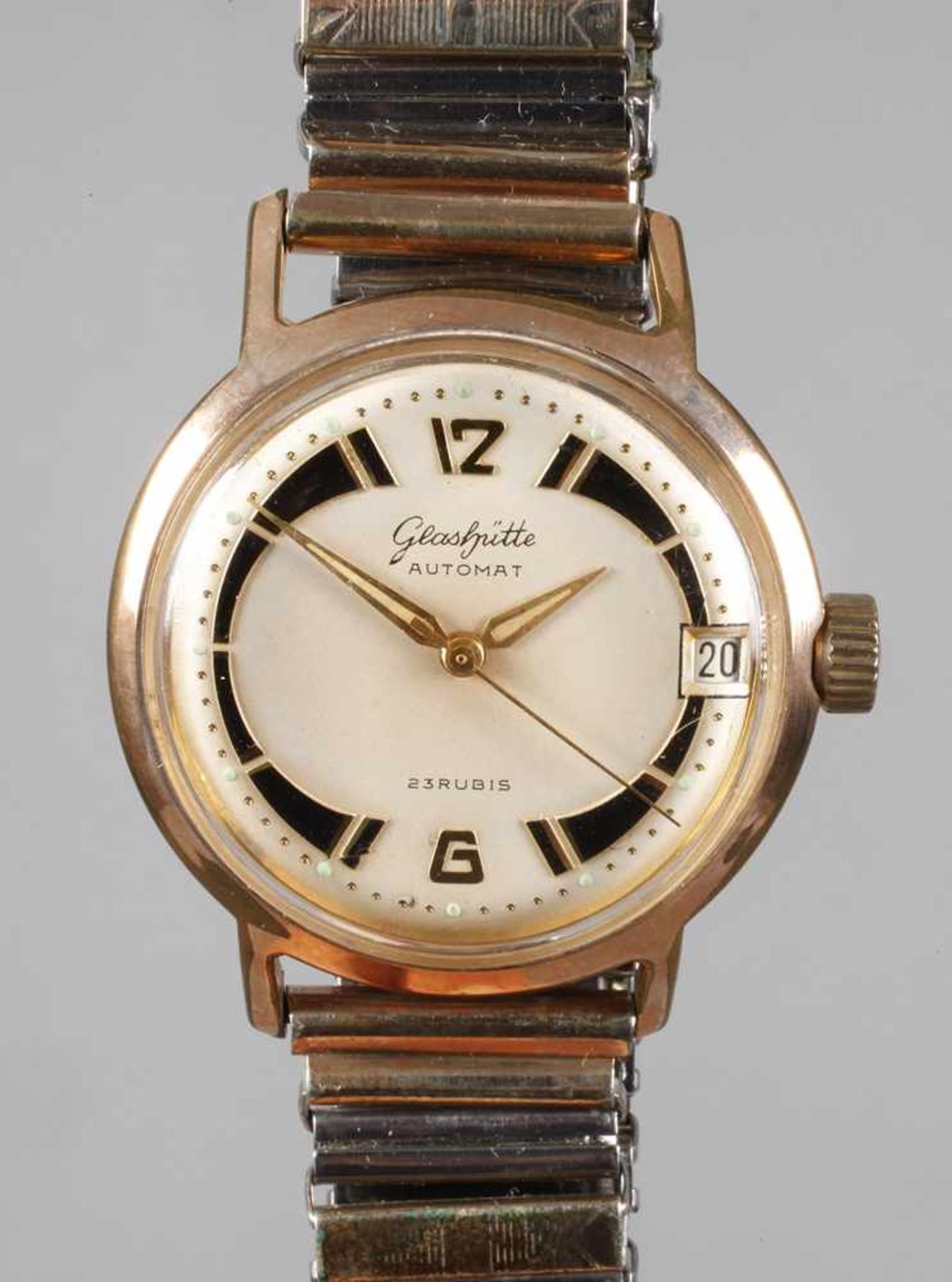 Armbanduhr Glashütteum 1950, Automatikwerk mit 23 Steinen, Zentralsekunde und Datum, Leuchtziffern