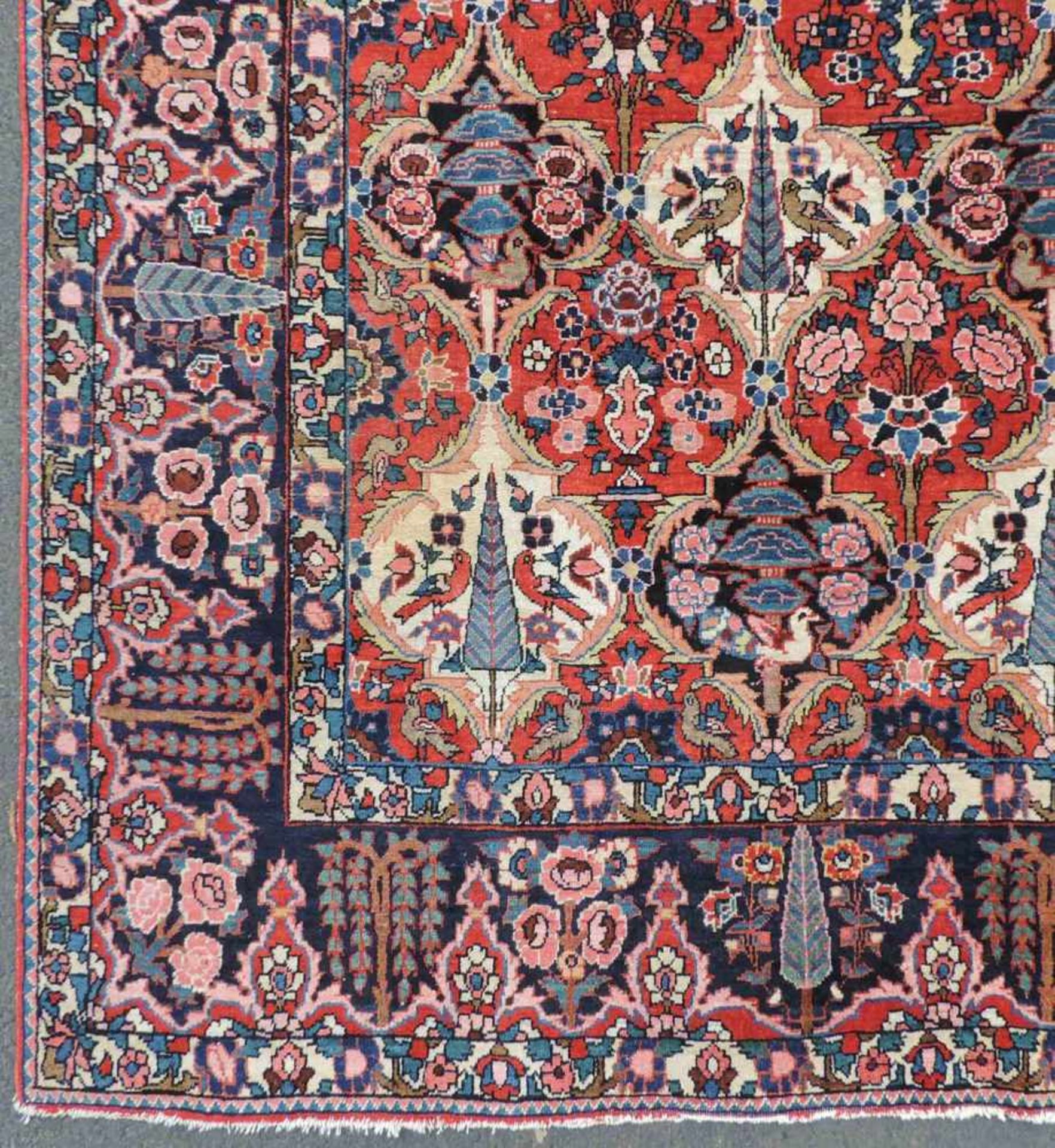 Bachtiar Perserteppich. Iran. Alt, Mitte 20. Jahrhundert.316 cm x 208 cm. Handgeknüpft. Wolle auf - Image 2 of 9