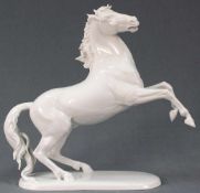 Hugo MEISEL (1887 - 1966). Großes Pferd, Rosenthal Porzellan.40 cm hoch. Modellnummer: 1047-1. Unten