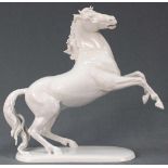 Hugo MEISEL (1887 - 1966). Großes Pferd, Rosenthal Porzellan.40 cm hoch. Modellnummer: 1047-1. Unten