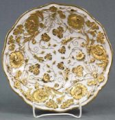 Meissen Porzellan. Prunkteller, Schale. 1815 - 1924. Blumendekor gehöht.Durchmesser 22,5 cm.