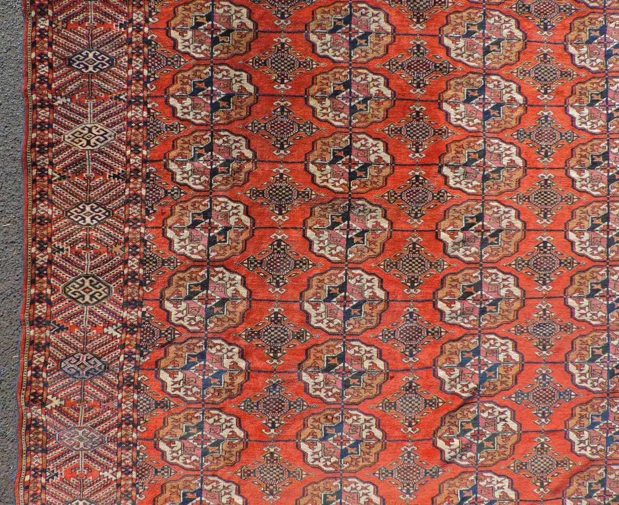 Jomud Stammesteppich. Iran. Antik, um 1910.309 cm x 210 cm. Handgeknüpft. Wolle auf Wolle. Göklan - Image 4 of 8