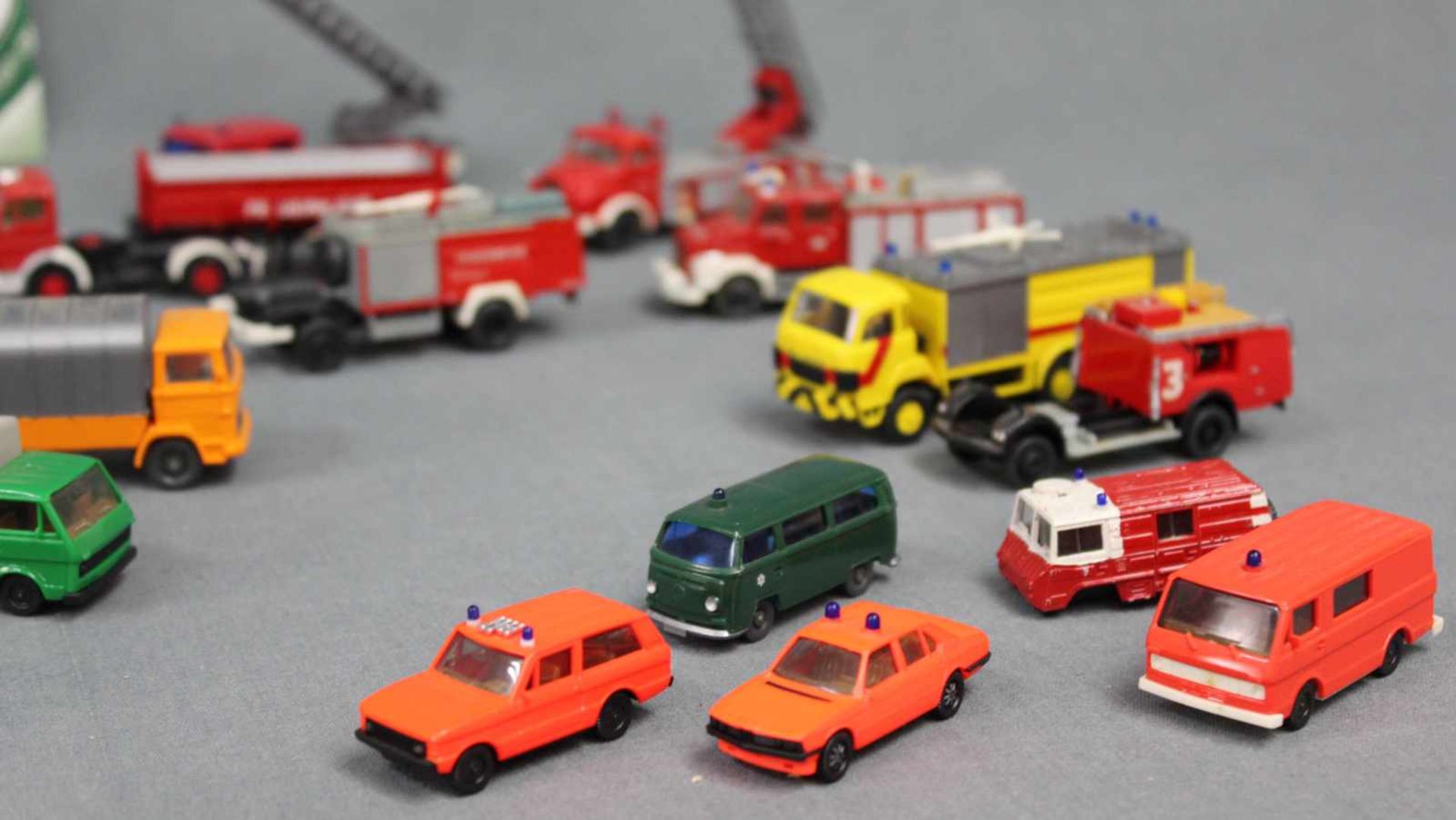 Miniaturautos. Meistens WIKING. Auch Feuerwehr und Post.Miniature cars. Mostly WIKING. Also fire - Image 14 of 14