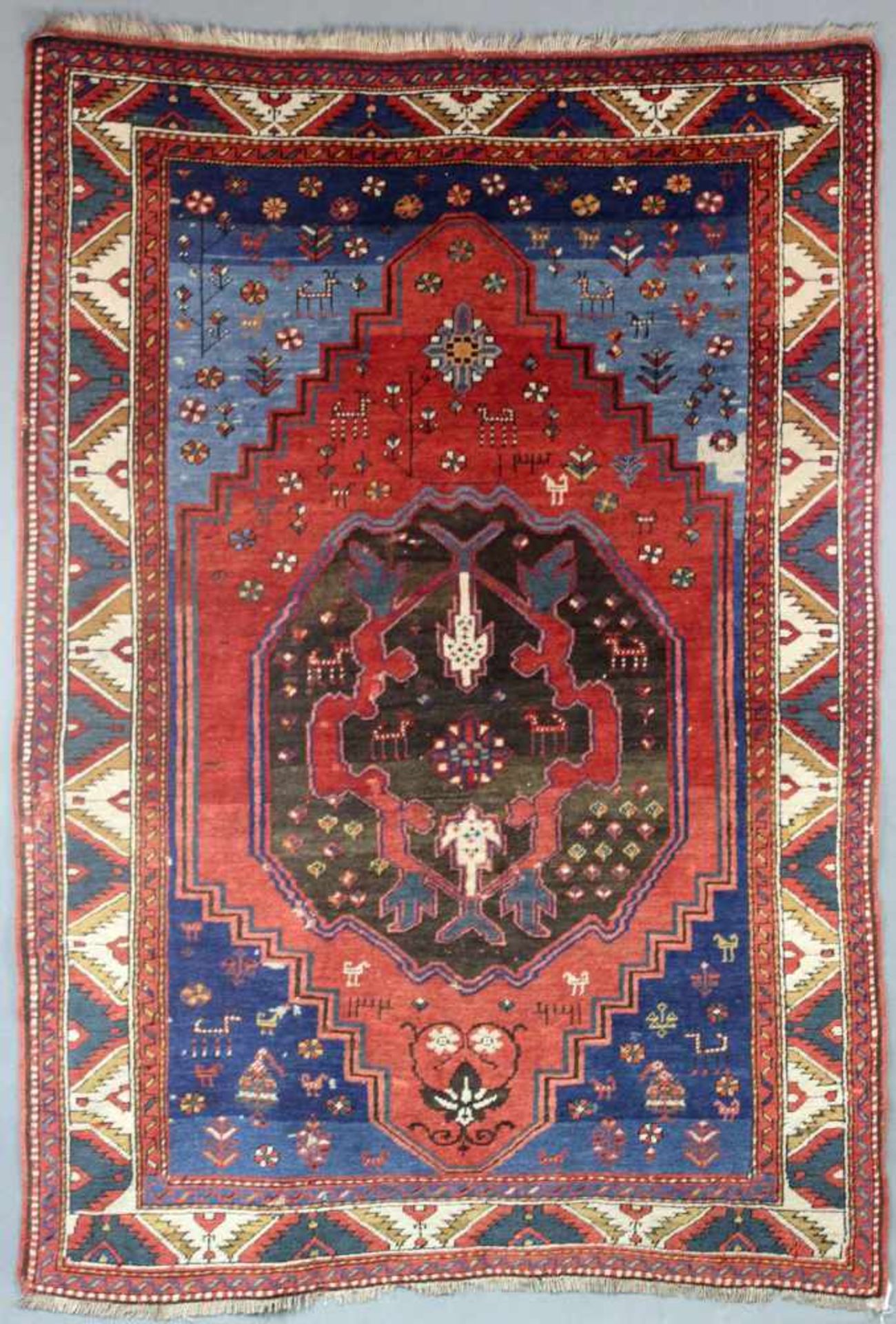 Kasak Dorfteppich. Kaukasus. Antik, datiert 1320 (1902) und 1330 (1912).200 cm x 144 cm.
