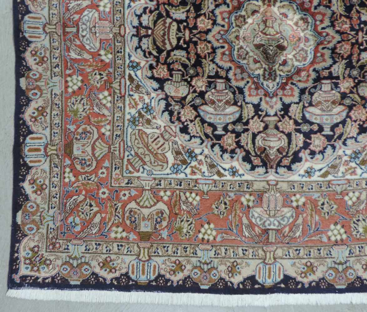 Kaschmar Perserteppich. Iran. Quadratisch.200 cm x 202 cm. Handgeknüpft. Wolle auf Baumwolle. No - Image 2 of 8