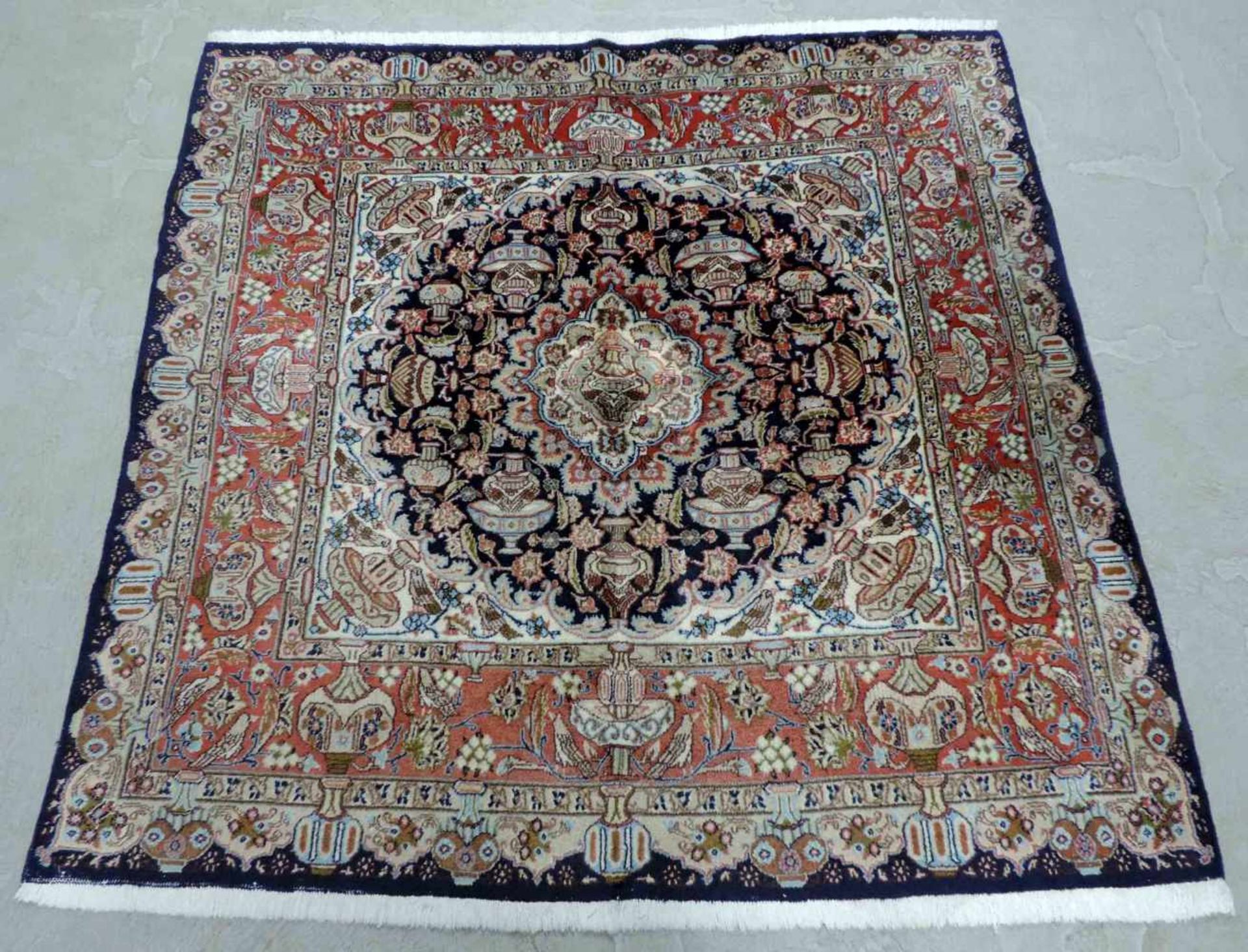 Kaschmar Perserteppich. Iran. Quadratisch.200 cm x 202 cm. Handgeknüpft. Wolle auf Baumwolle. No