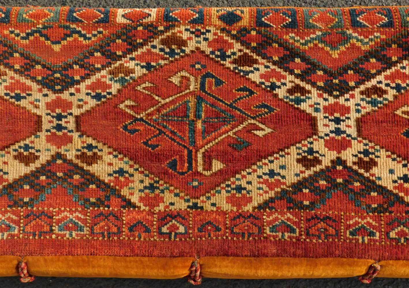 Ersari Beschir Behang. Stammesteppich. Turkmenistan. Antik, Mitte 19. Jahrhundert.40 cm x 140 cm. - Image 3 of 6