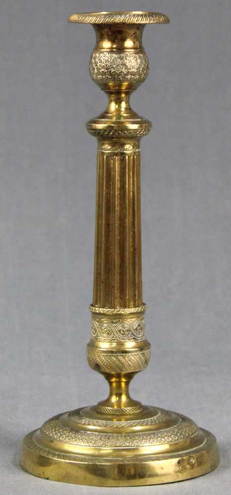 Empire Leuchter "Bronze doré" aus der Zeit. 1. Hälfte 19. Jahrhundert.25,5 cm hoch. Undeutliche