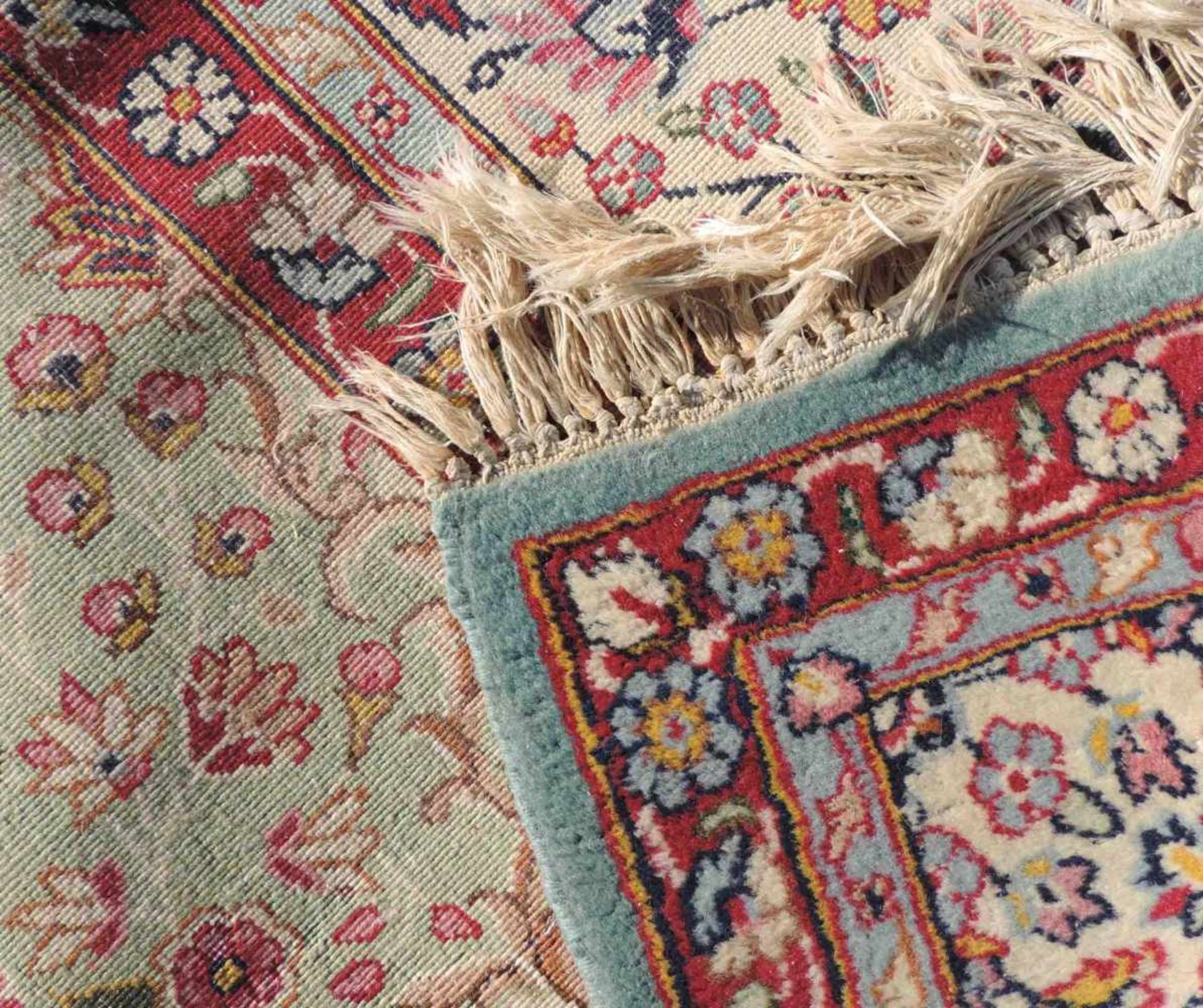 Kirman Perserteppich. Iran. Alt, Mitte 20. Jahrhundert.307 cm x 209 cm. Handgeknüpft. Wolle auf - Image 7 of 9