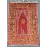 Milas Gebetsteppich. West - Anatolien. Türkei. Antik, um 1890.198 cm x 123 cm. Handgeknüpft. Wolle