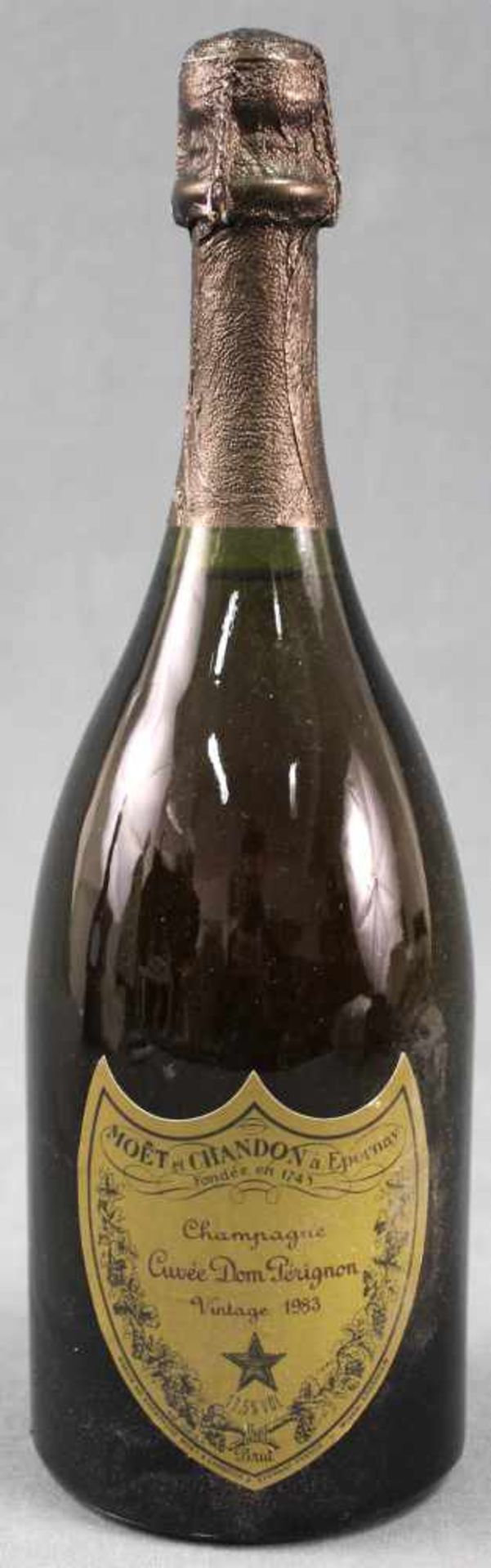 1983 Vintage. Cuvée Don Perignon. Champagne.1 ganze Flasche 12,5% vol. 75 cl. Moet et Chandon à