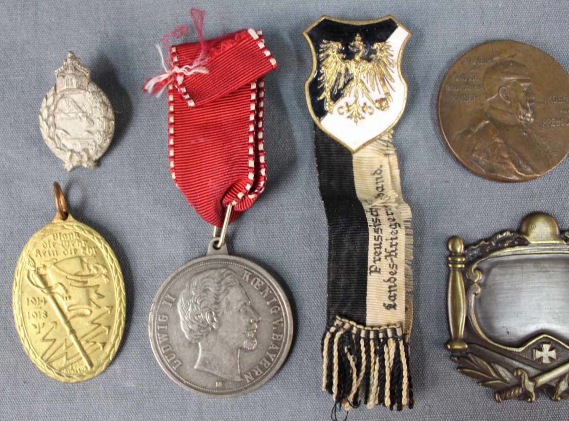 Orden und anderes. Darunter Eisernes Kreuz 1. Weltkrieg.Medals and other things. Among them Eisernes - Image 4 of 11