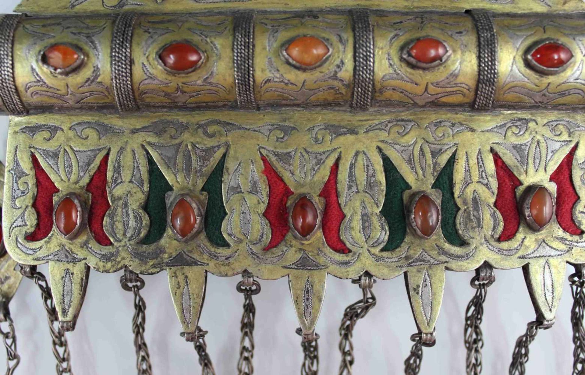 Collier Anhänger. Zentralasien. Turkmenisch. Wohl 19. Jahrhundert.25 cm x 25 cm. Silber. Mit - Image 5 of 6