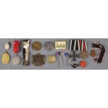 Orden und anderes. Darunter Eisernes Kreuz 1. Weltkrieg.Medals and other things. Among them Eisernes