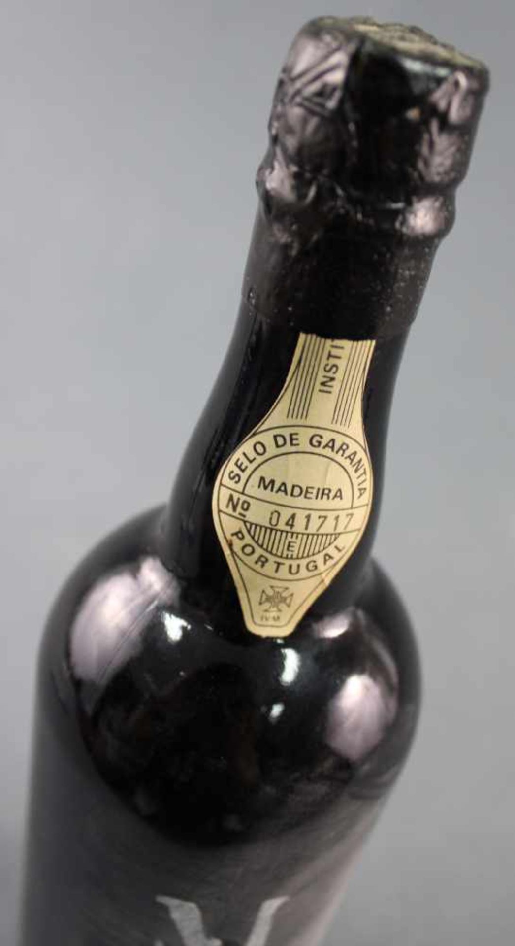 M 1927 Madeira Wine, Malmsey, Sweet Doce, BORGES. Bottled 1996.Eine ganze Flasche. 750 ml. 19 % Vol. - Bild 6 aus 9