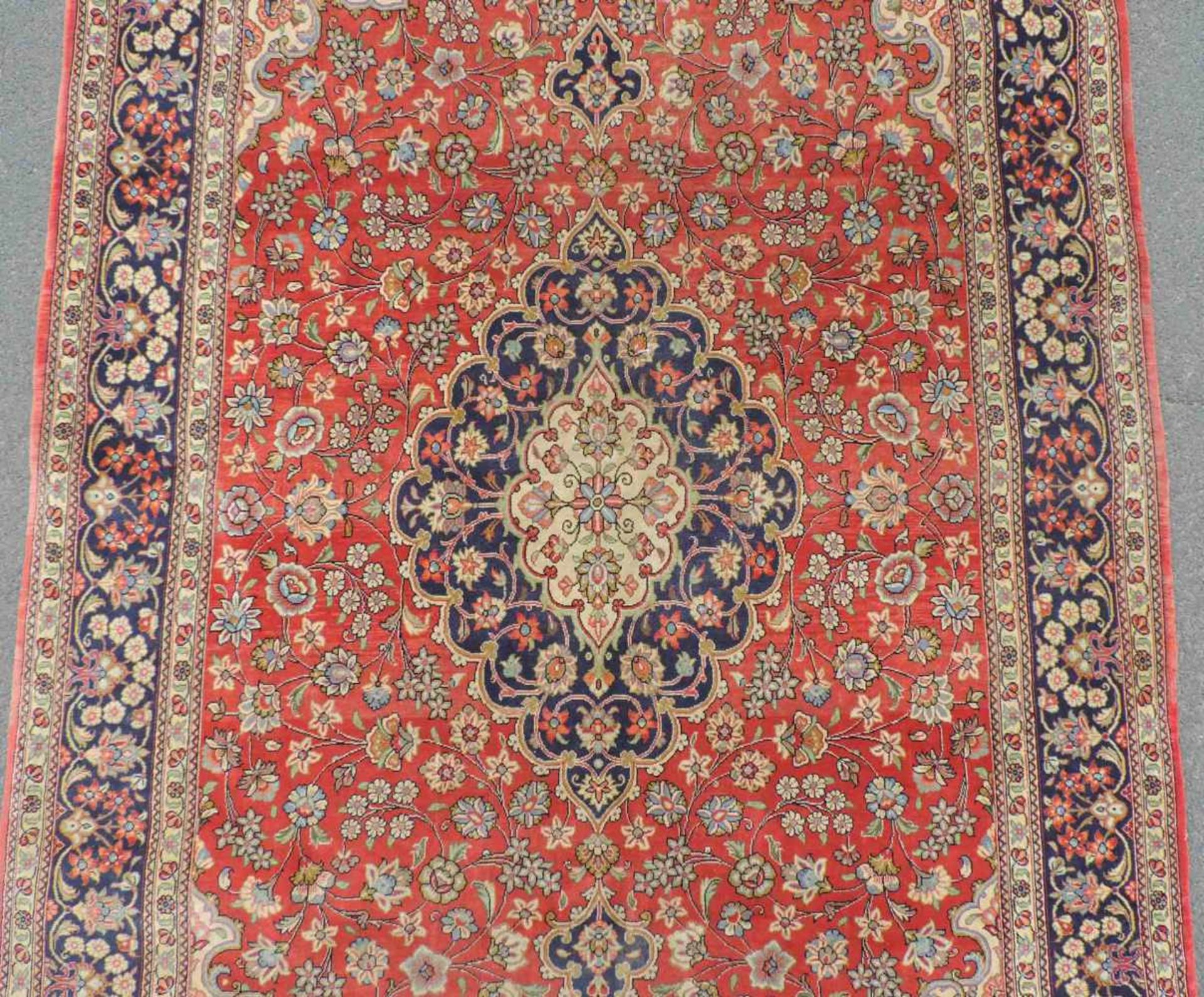 Ghom Perserteppich. Iran. Feine Knüpfung.223 cm x 140 cm. Handgeknüpft. Wolle auf Wolle. Kein - Bild 3 aus 6