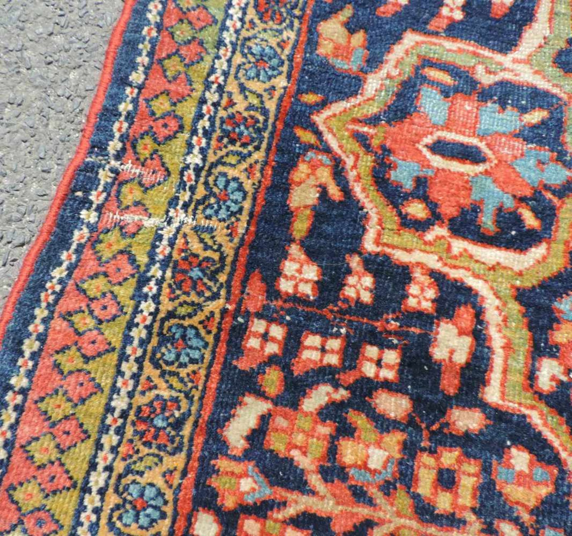 Saruk Ferraghan, Perserteppich. Iran. Antik, um 1890.358 cm x 265 cm. Orientteppich, handgeknüpft. - Bild 5 aus 15