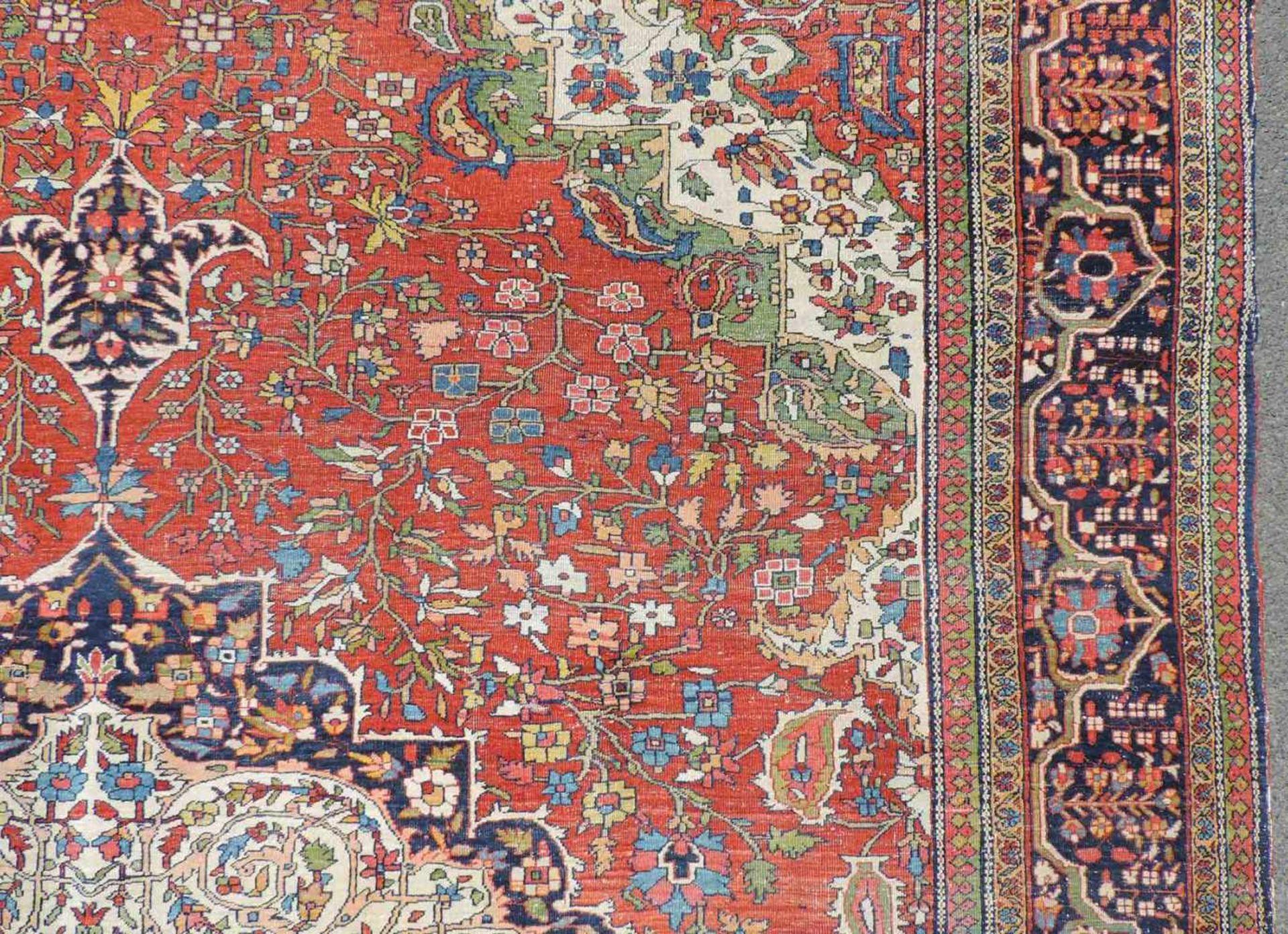 Saruk Ferraghan, Perserteppich. Iran. Antik, um 1890.358 cm x 265 cm. Orientteppich, handgeknüpft. - Bild 13 aus 15