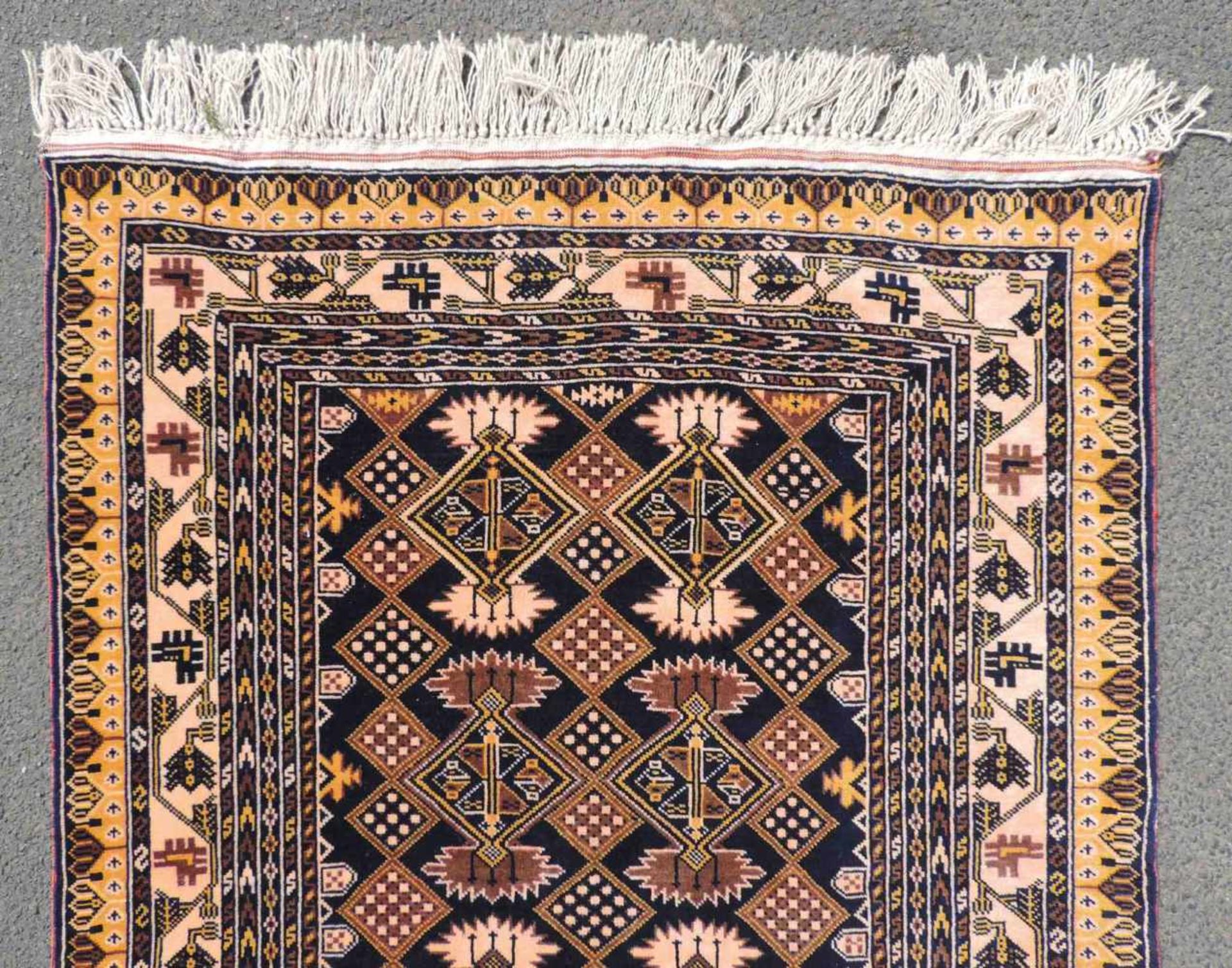 Mauri Stammesteppich. Afghanistan. Alt. Feine Knüpfung.145 cm x 93 cm. Handgeknüpft. Wolle auf - Bild 4 aus 6