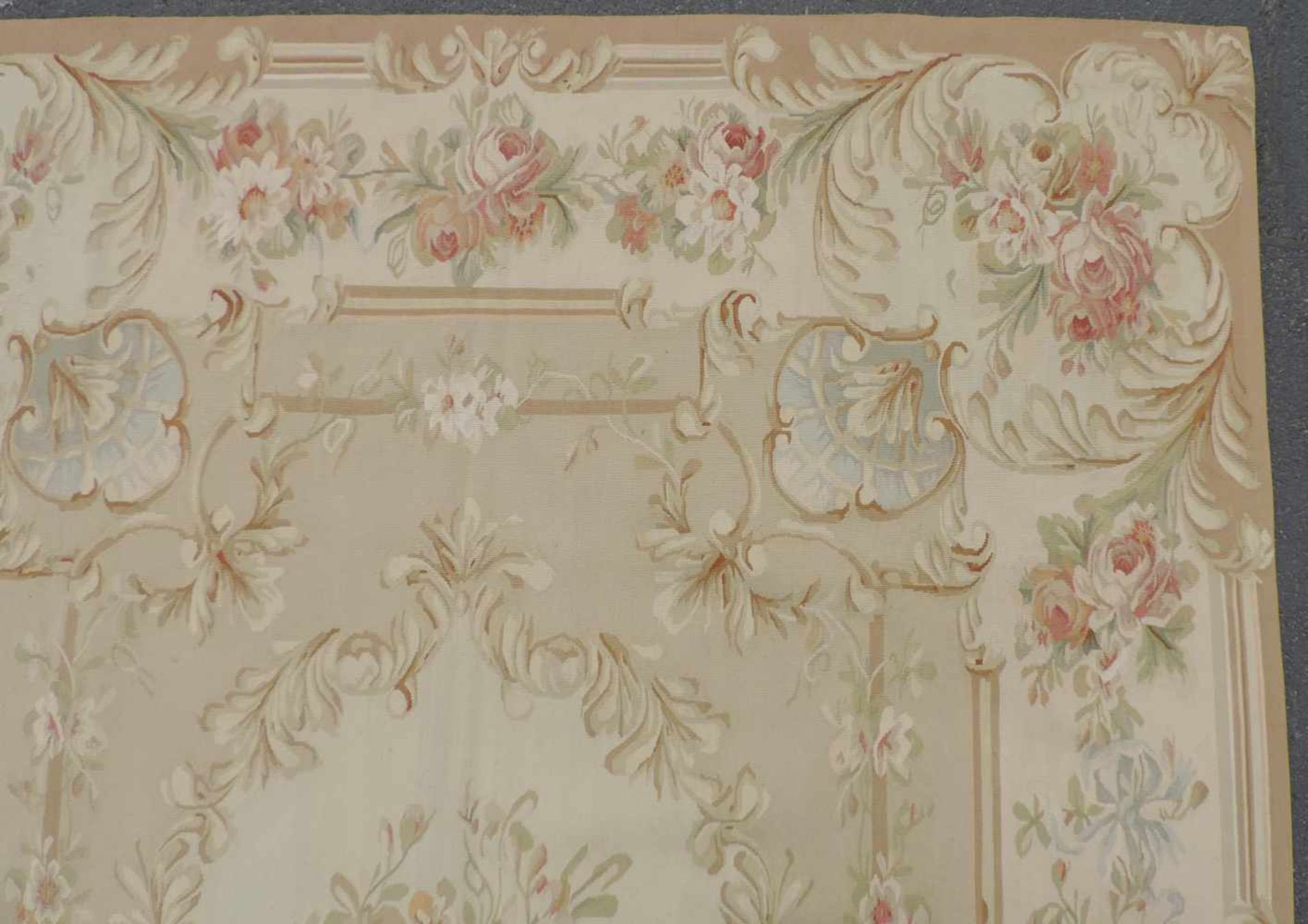 Tapis de Pied "Aubusson". Salonteppich.275 cm x 188 cm. Handgewebt. Wolle auf Wolle.Tapis de Pied " - Image 10 of 10