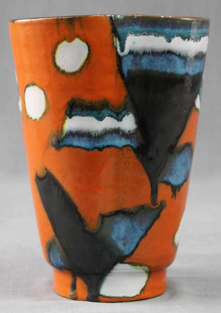 Benno GEIGER (1903 - 1979) für GOLDSCHEIDER. Design Vase.20 cm hoch. Unterseitig gemarkt "