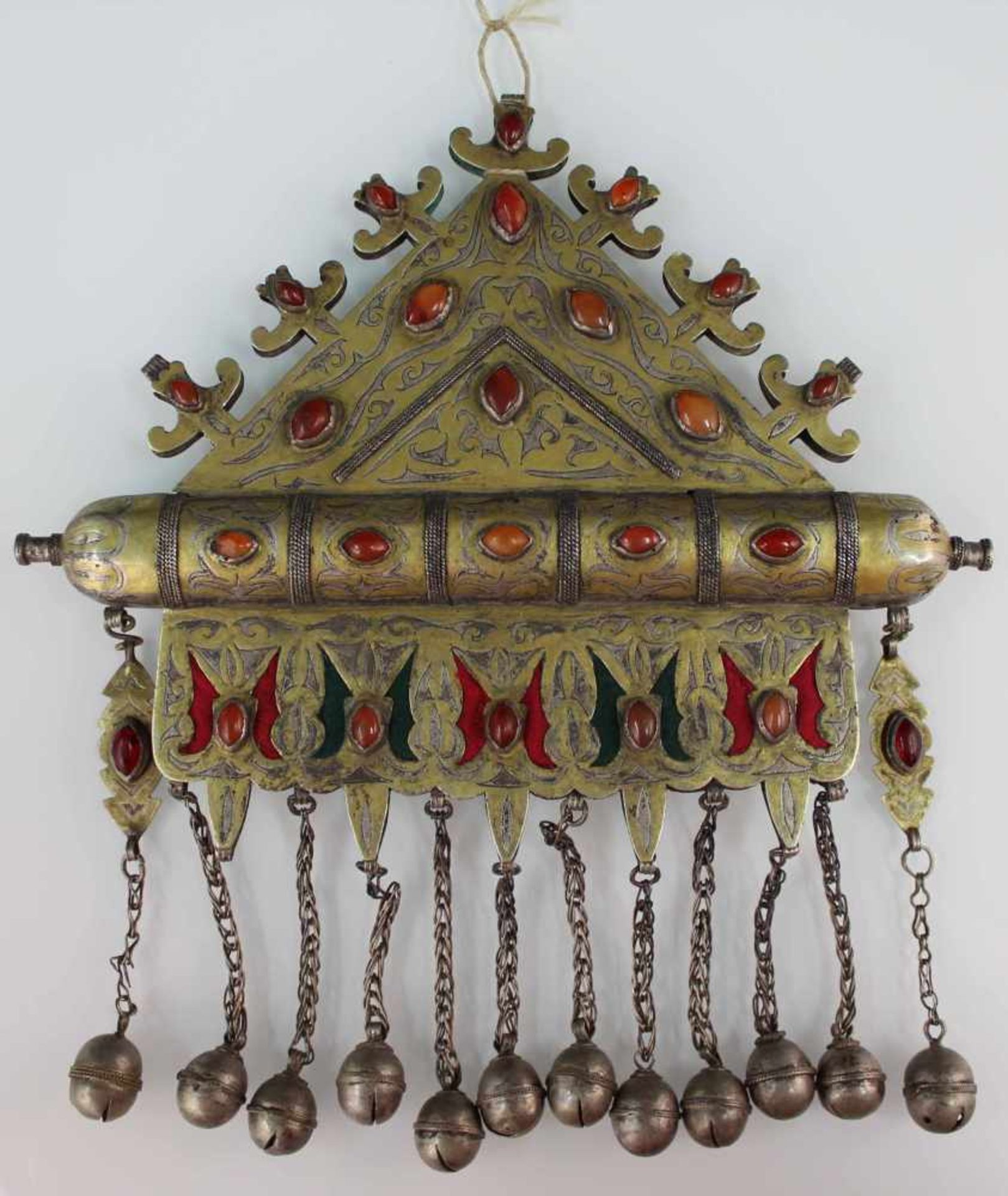 Collier Anhänger. Zentralasien. Turkmenisch. Wohl 19. Jahrhundert.25 cm x 25 cm. Silber. Mit