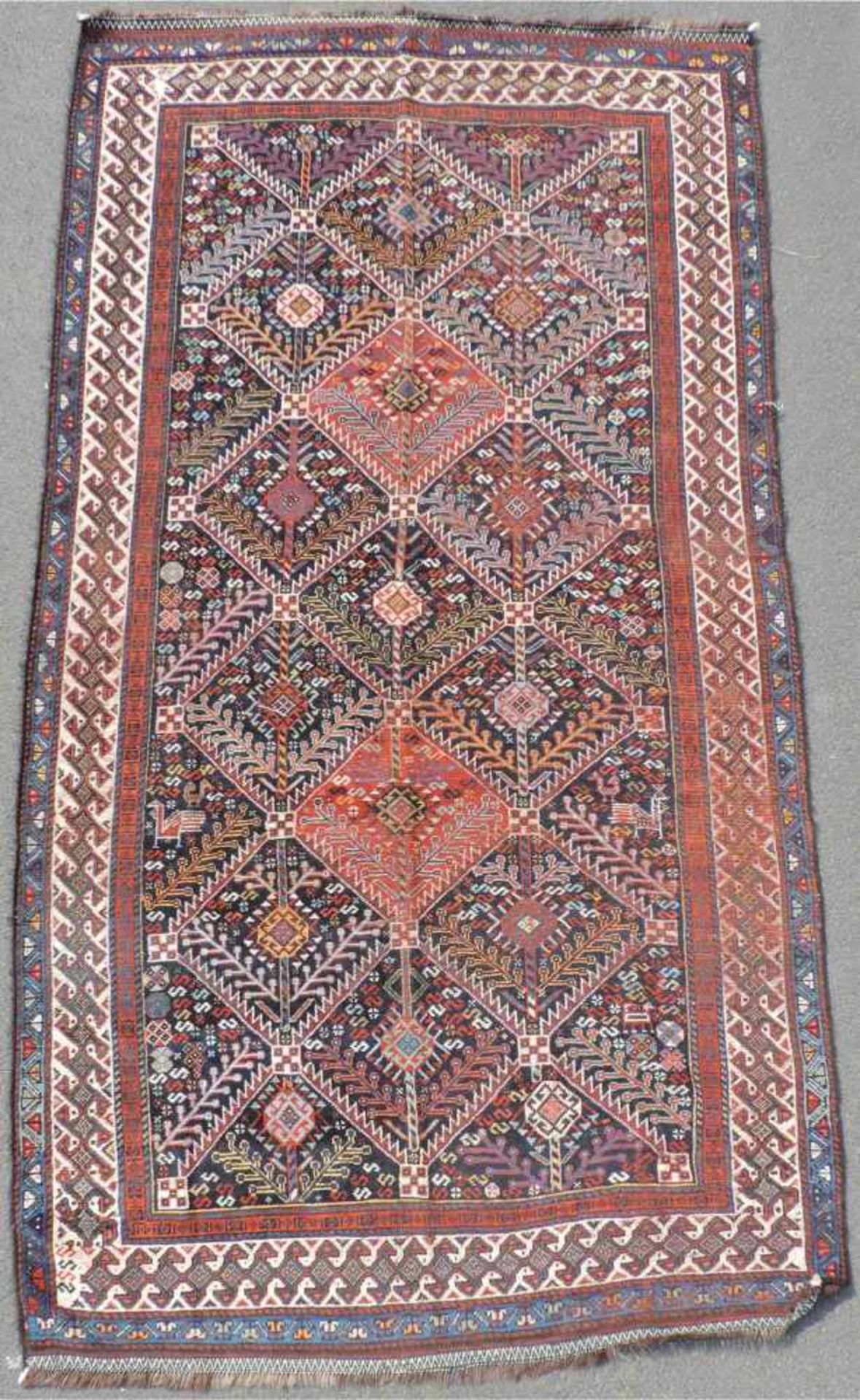 Niriz Perserteppich. Iran. Antik, um 1910.278 cm x 156 cm. Handgeknüpft. Wolle auf Wolle.