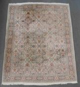 Kaschmir Orientteppich, Seide. Indien. Feine Knüpfung.330 cm x 240 cm. Handgeknüpft. Flor mit