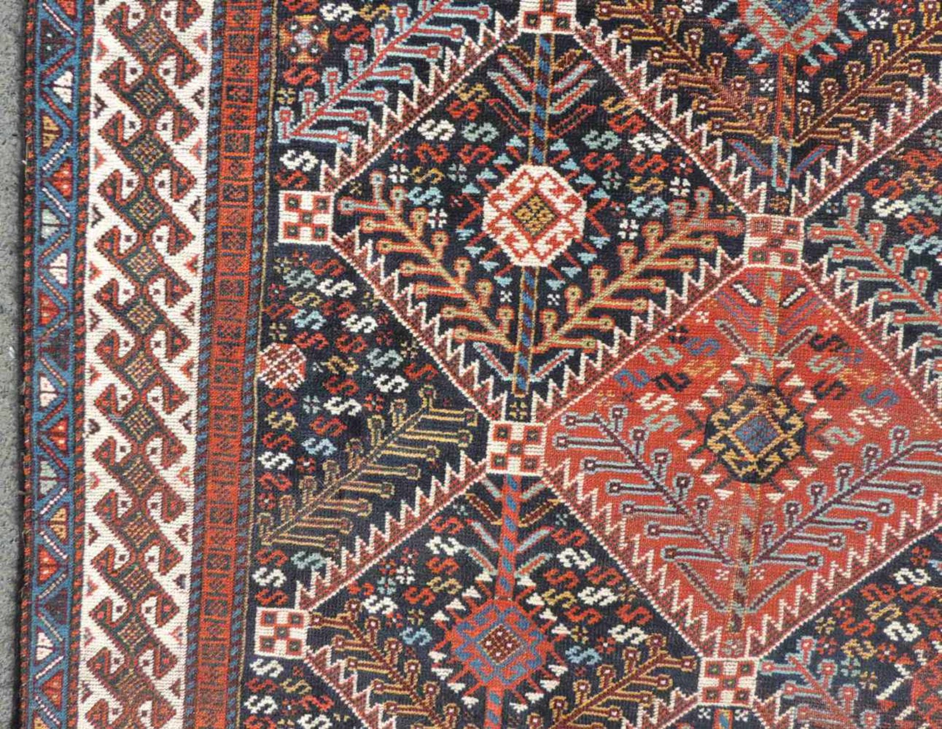 Niriz Perserteppich. Iran. Antik, um 1910.278 cm x 156 cm. Handgeknüpft. Wolle auf Wolle. - Image 12 of 13