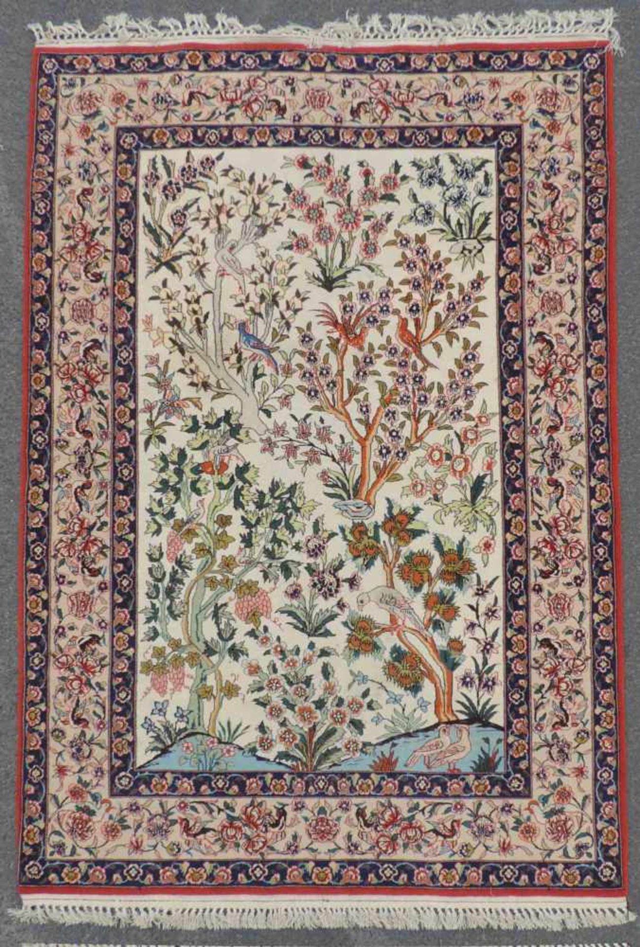 Isfahan, Perserteppich, Iran. Selten feine Knüpfung.173 cm x 109 cm. Korkwolle auf Seide.