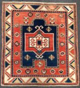 Fachalo Kasak Gebetsteppich. Kaukasus. Antik. Mitte 19. Jahrhundert.138 cm x 121 cm. Handgeknüpft.