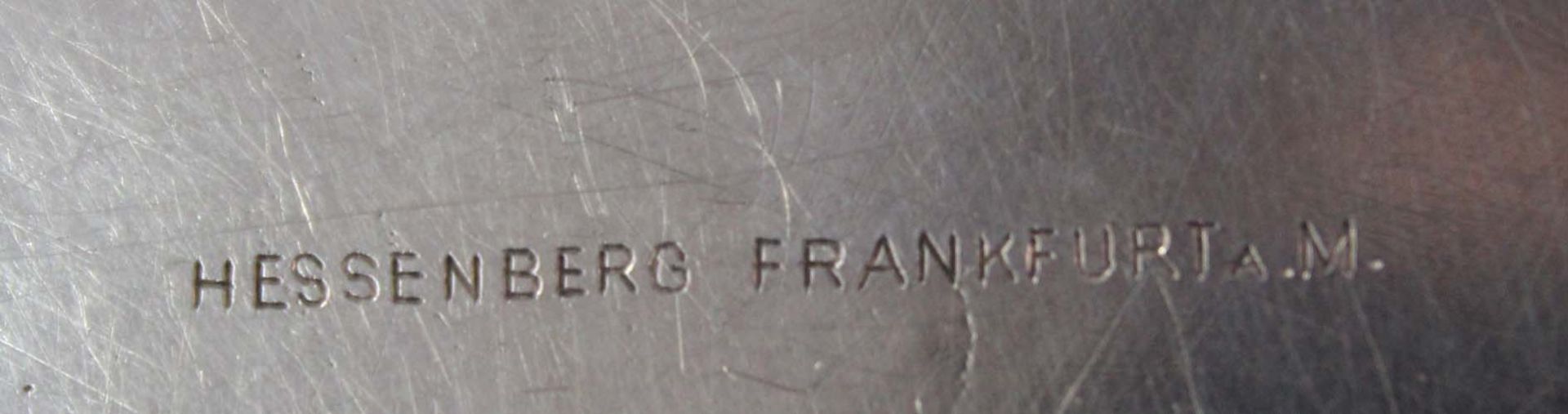 2 kleine Teller, Silber 800, Wilkens / Hessenberg Frankfurt am Main.237 Gramm. 15 cm im Durchmesser. - Image 9 of 10
