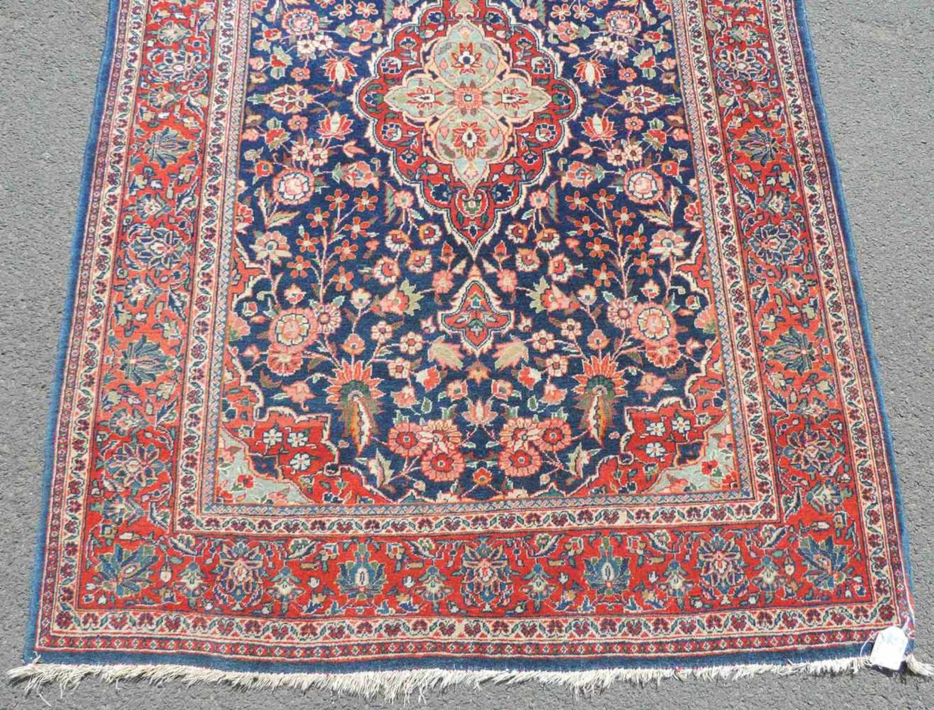 Keschan, Perserteppich, Iran.158 cm x 112 cm. Handgeknüpft. Wolle auf Wolle. Kein Versand in die - Image 2 of 4