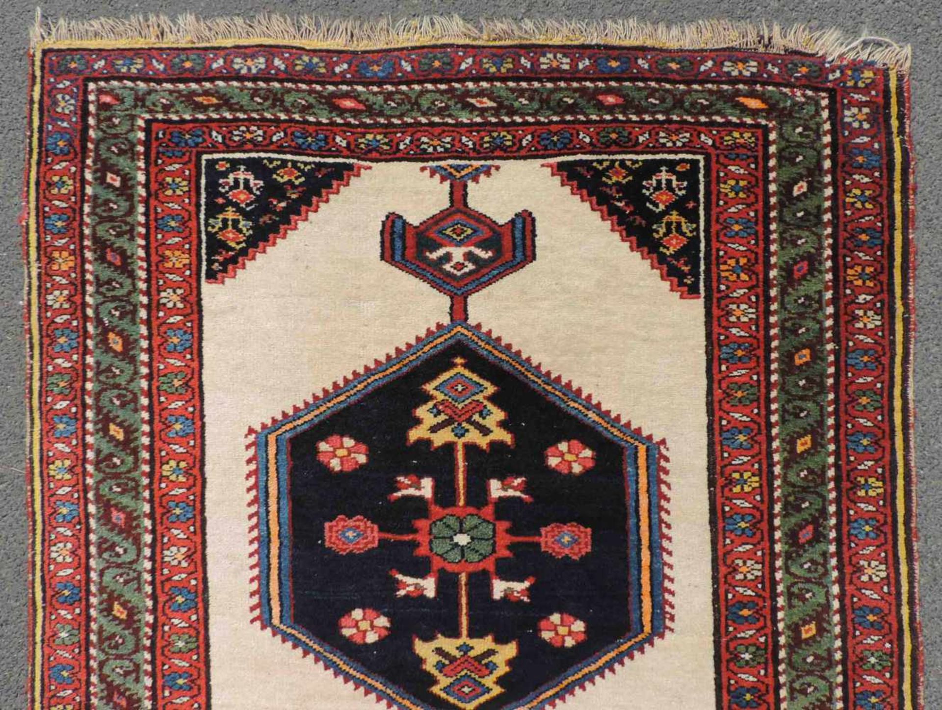 Gerus Perserteppich. Läufer. Iran. Antik, um 1900.339 cm x 120 cm. Handgeknüpft. Wolle auf Wolle. - Image 6 of 9