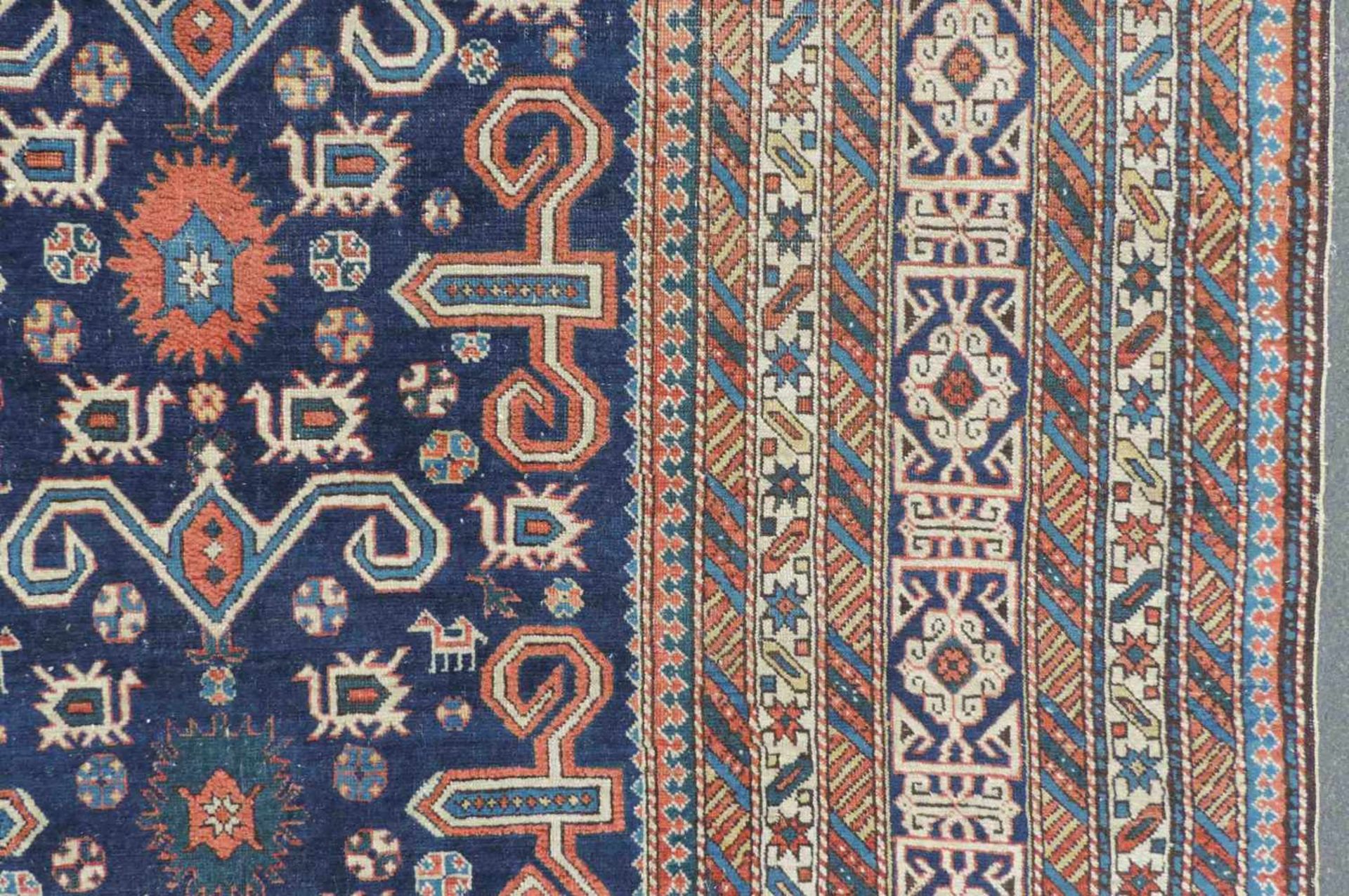 Perepedil Teppich. Kaukasus. Antik, um 1900.260 cm x 162 cm. Handgeknüpft. Wolle auf Wolle. Wohl - Bild 11 aus 13
