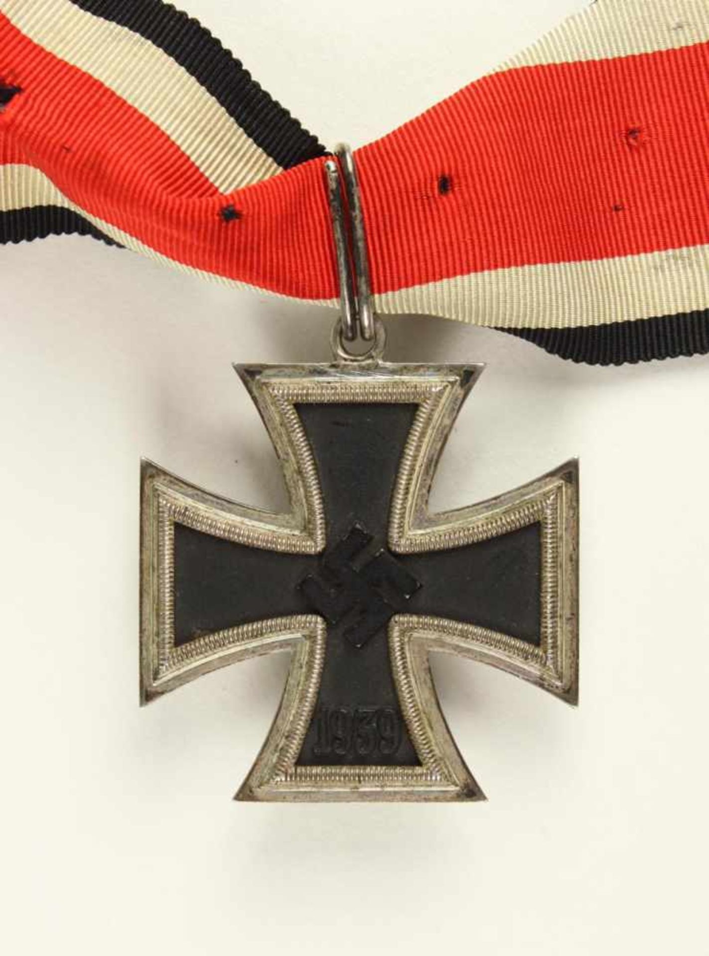 Ritterkreuz des Eisernen Kreuz 1939,gestiftet am 1. September. Halskreuz mit geschwärztem
