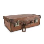 SUITCASE IN LEATHER, YEARS '30 with metal finishes. Measures cm. 19 x 59 x 40. VALIGIA IN CUOIO,