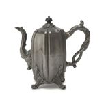 TEAPOT IN PEWTER, SHEFFIELD 1834/1853 pear-shaped, handle to woven branches. Spout and footsies with