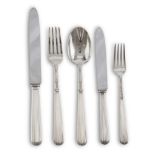 FIVE PIECES OF SILVER FLATWARE, Punch Alexandria, 20TH CENTURY with ruled handles. Lot consisting of