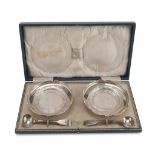 TWO CAVIAR BOWLS IN SILVER AND GLASS, PUNCH BIRMINGHAM 1923 lobed body, complete of teaspoons with