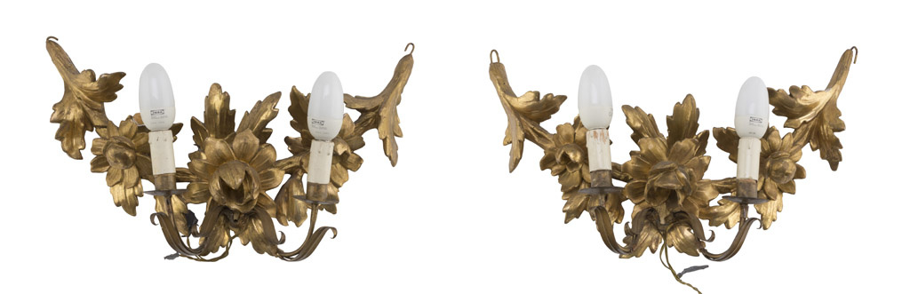 A PAIR OF WOOD FRIEZES, 18TH CENTURY in giltwood, adapted to appliques and sculpted to floral