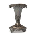 VASE IN SILVER-PLATED METAL, 20TH CENTURY shaft covered with leaves and base chiseled to floral