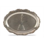 SILVER TRAY, PUNCH PERU LIMA 20TH CENTURY oval shape, border with leaves and small scrolls.