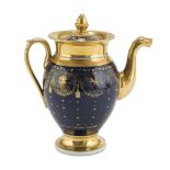 TEAPOT IN PORCELAIN, EARLY 19TH CENTURY cobalt and gold enamel, decorated with draperies and