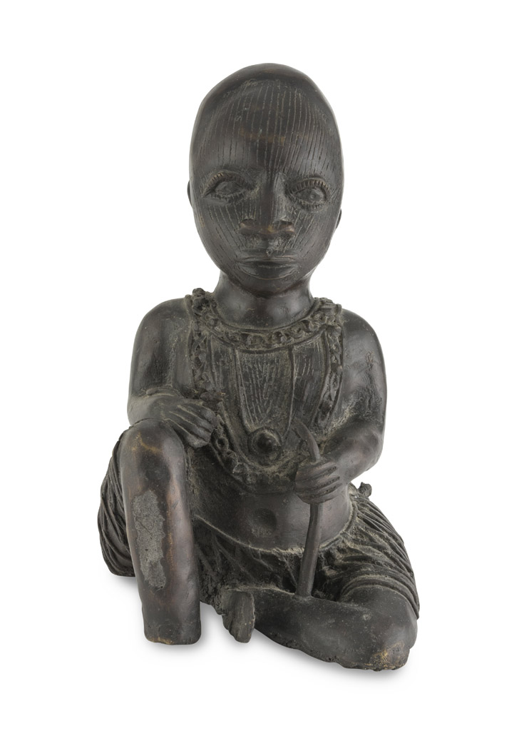 SCULPTURE OF QUEEN MOTHER, CULTURE YORUBA, NIGERIA LATE 19TH, EARLY 20TH CENTURY in sitting pose.