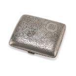 CIGARETTE BOX IN SILVER, PUNCH BIRMINGHAM 1922 engraved with twisted leaves. Silversmith Henry