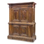 RARE CLOSET IN WALNUT, PROBABLY UMBRIA 17TH CENTURY upper part with two doors and sides with