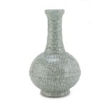 PORCELAIN VASE, LATE CHINA 19TH, EARLY 20TH CENTURY decorated with cracklé glaze on celadon